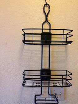 Hanging shower caddy