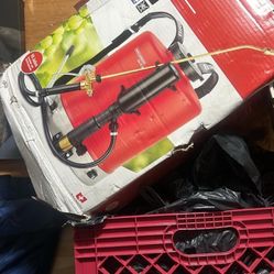 Spraying Backpack 