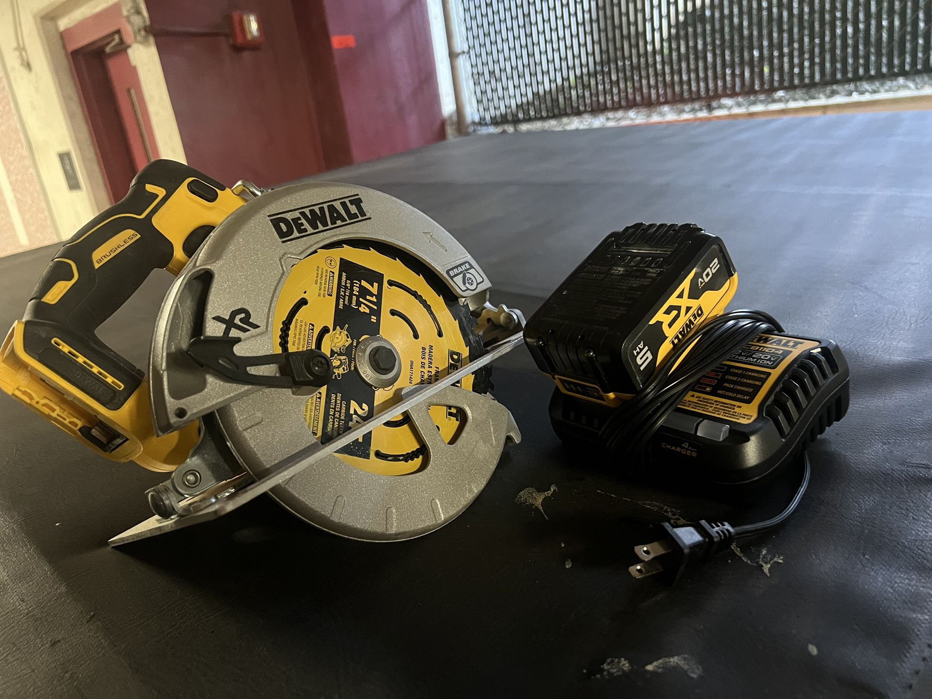 Dewalt  Skilsaw 