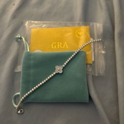 Moissinite Flower Bracelet 