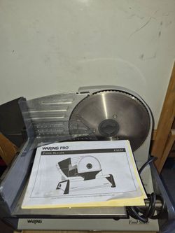 Meat slicer