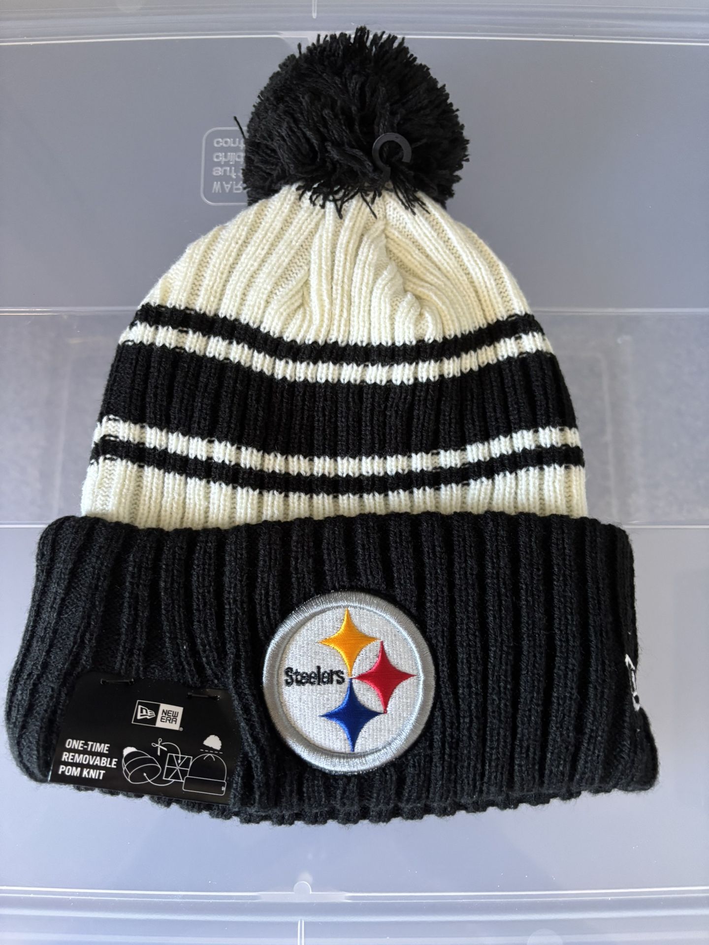 NWT Mens Pittsburgh Steelers New Era Pom Knit Winter Beanie Cap One Size