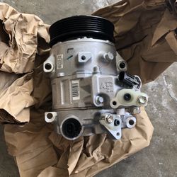 OEM Toyota Sub-Assembly Blower Motor 04008-09104