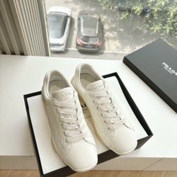 Prada Women’s Shoes 2025 New 