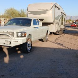5th Wheel Travel Trailer 