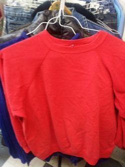 Red sweatshirt (LG)