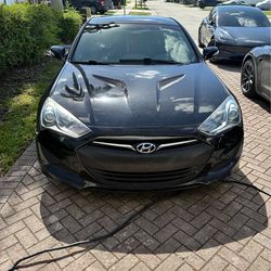 Hyundai Genesis Coupe 2.0t 2013