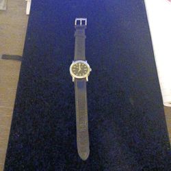 Auth Women Burberry Model No.BU1355 Watch 