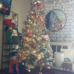 Antique Sofá And Love Seat 