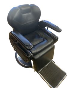 Professional barber chair $420 Thumbnail
