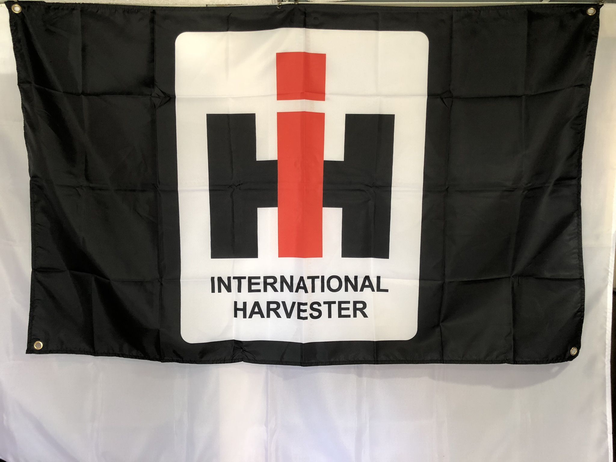 International Harvester Wall Flag (3’x5’)