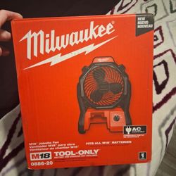Milwaukee 20 Series Fan Batterie And Plug-in Included