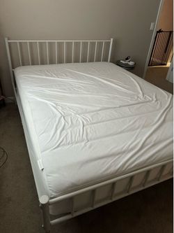 Farmhouse metal queen bed frame