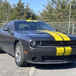 2017 Dodge Challenger Sxt 