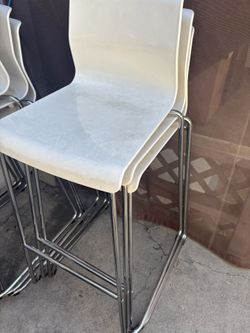 white high chair