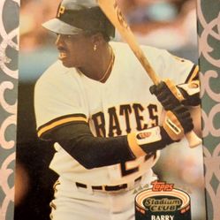 1992 Topps Barry Bonds Pittsburgh Pirates #620 Baseball Card Vintage Collectible MLB Sports