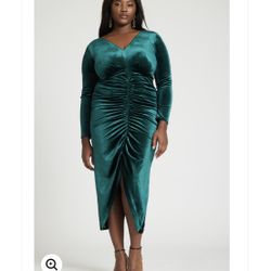 Emerald Velvet V-Neck Pleated Dress Size 14 Eloquii