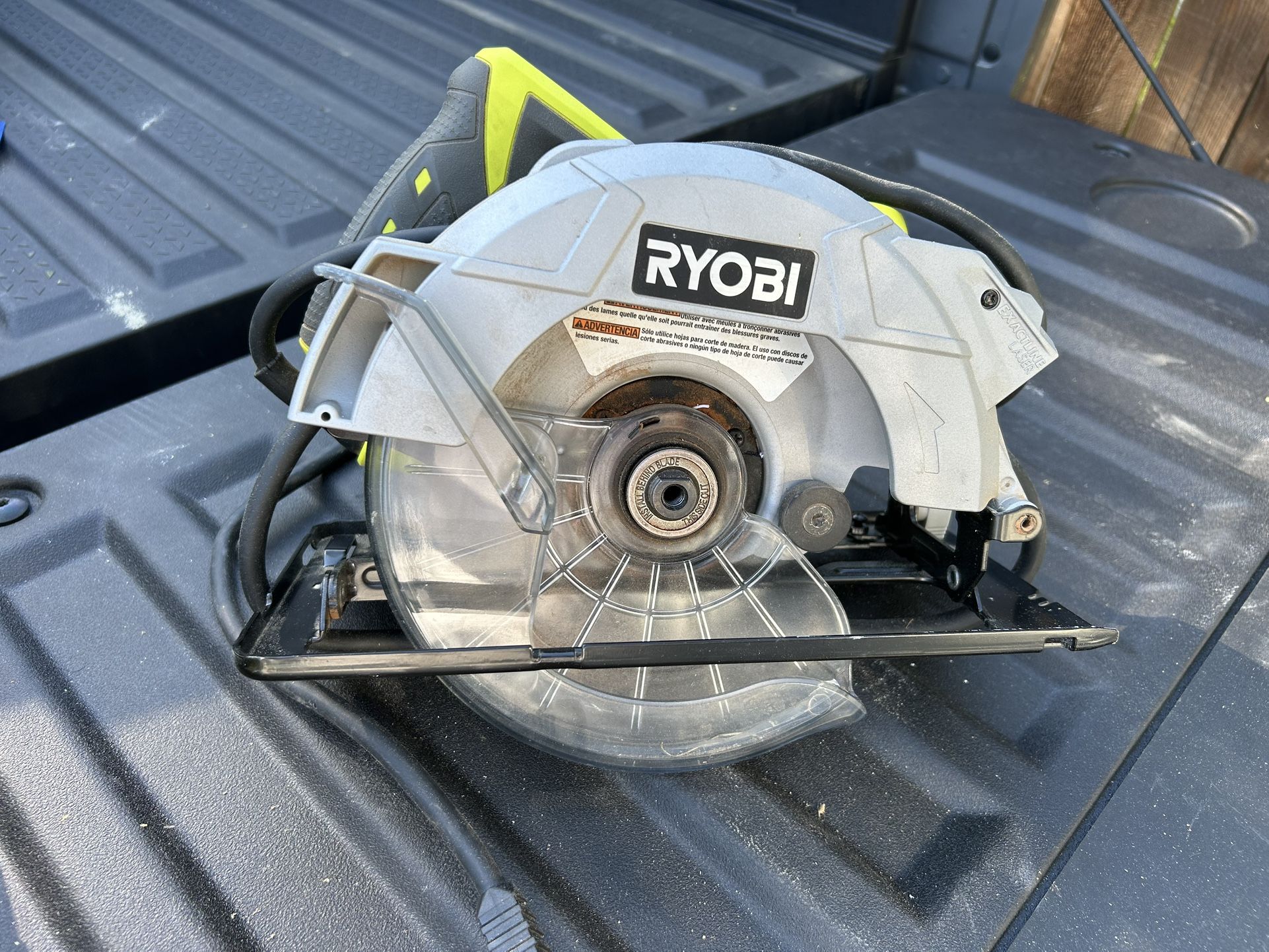Ryoby CSB135LVN Circular Saw