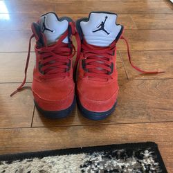 Jordan Air 5 Retro 600 Raging Bull $ 140