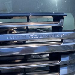2024 suburban high country Grill