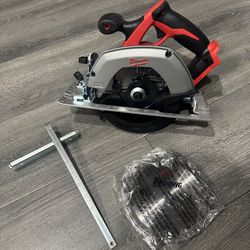 Milwaukee M18 Circular Saw