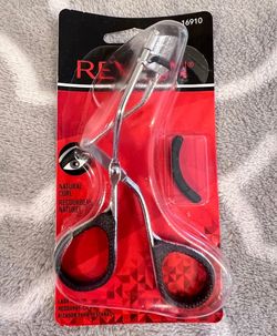 Revlon Natural Curl  Eyelash Curler + Replacement Head Model #16910