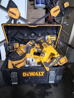Dewalt Lot