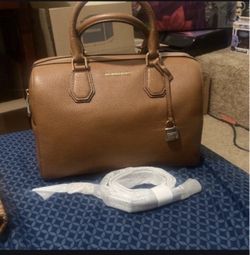 Micheal Kors purse worn a few times