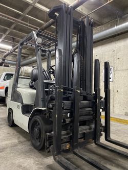 2019 NISSAN forklift for sale 