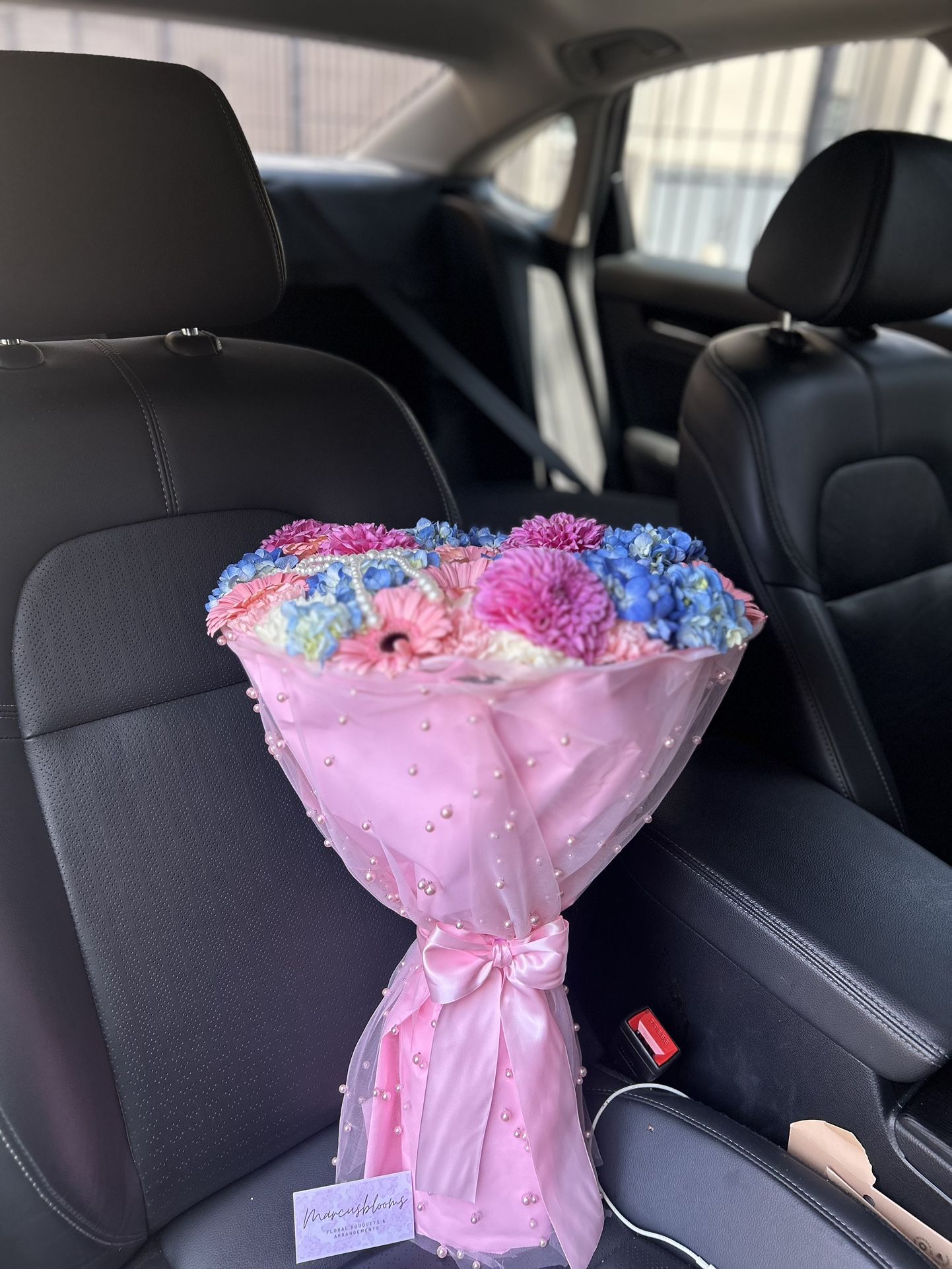 Flowers READY TO PICK UP
