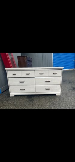 FREE WARDROBE
