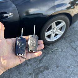 Automobile Keys-/llaves De Carro