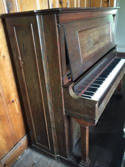 Grand piano Kranich & Bach 1910