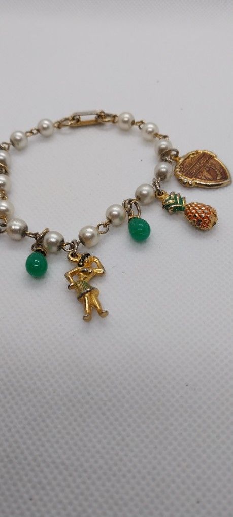 Hawaiian Charm Bracelet 