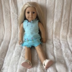 American Girl Doll Of the Year 2003-Kailey Hopkins and accessories