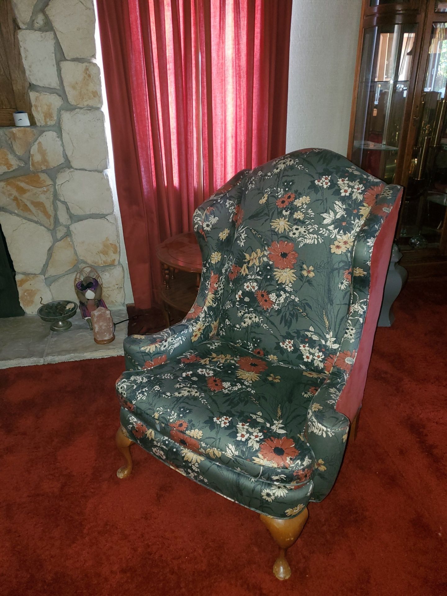 Vintage Flower Pattern High Back Chair Like New