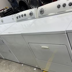 Whirlpool Washer And Dryer Set 