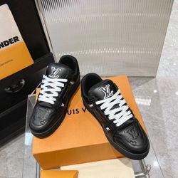 LV Trainers Size 7 Black WTH Receipt And Box