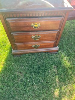 Wood Nightstand with 3 Drawers