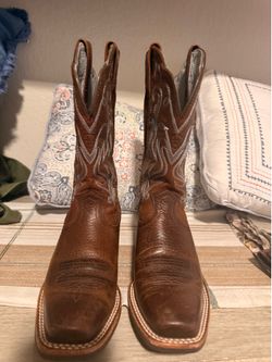 Women’s ariat boots 5.5