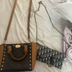 PURSES 