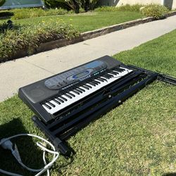 Casio Electric Keyboard Piano