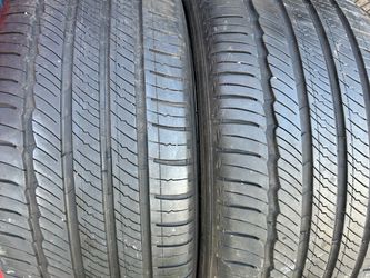 235/40R19 Michelin