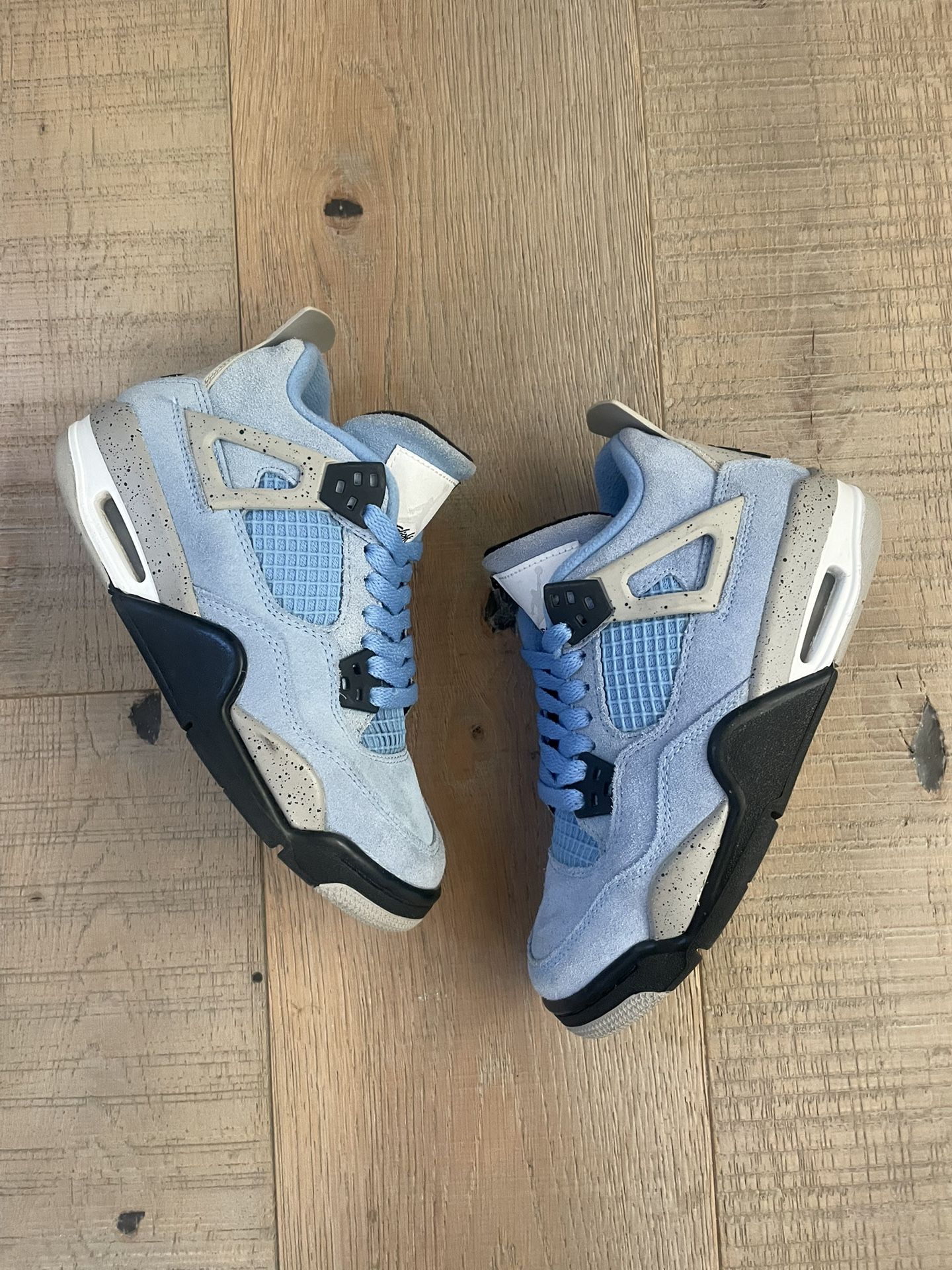Size 3.5Y ~ Jordan 4 UNC GS ~ Very Clean 🧼