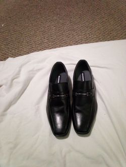 Dress shoes