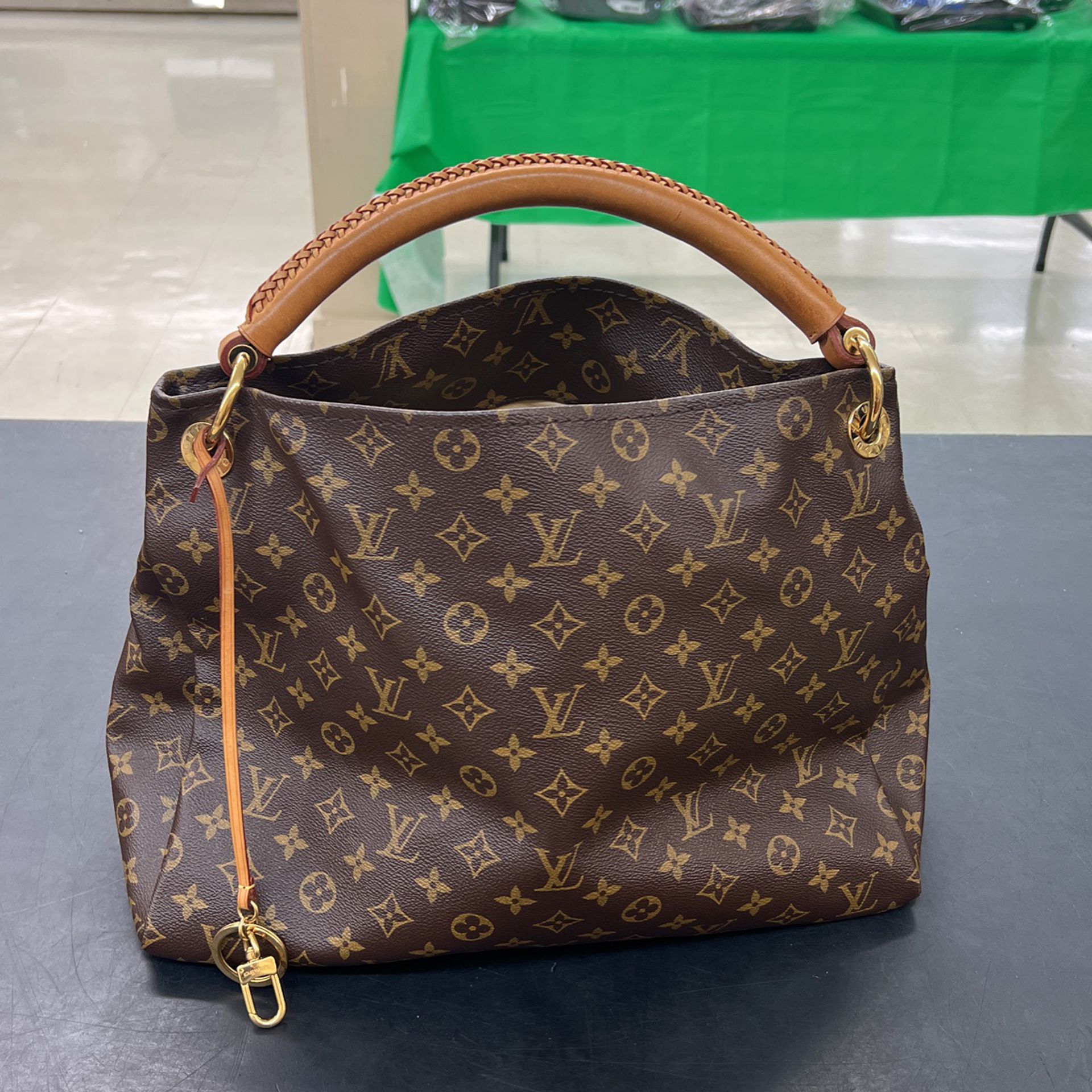Louis Vuitton, Bags, Louis Vuitton Artsy Gm With Authentication  Certificate By 3rd Party