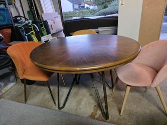 Mid century modern round dining room table