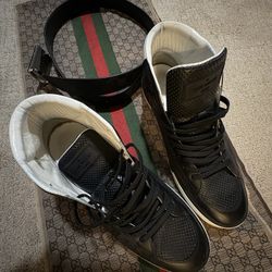 Holiday Combo Lv Belt And LV Clean Authentic New Boots Look Good Feel Good This Holiday