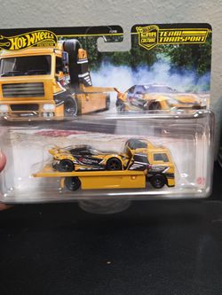 HOT WHEELS CAR CULTURE TEAM TRANSPORT 