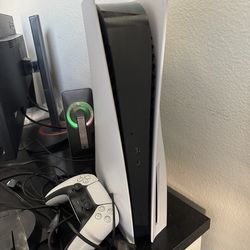 PlayStation 5 ( Disk Edition) excellent condition